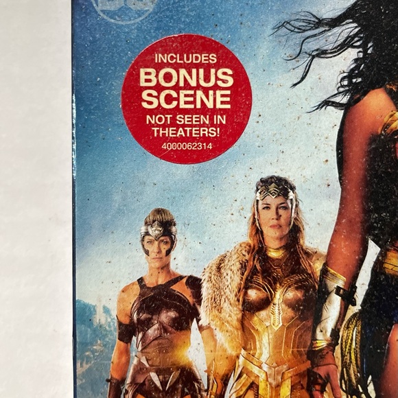 Wonder Woman 4K UHD Blu-ray Gal Gadot NEW 2017 - Picture 5 of 6